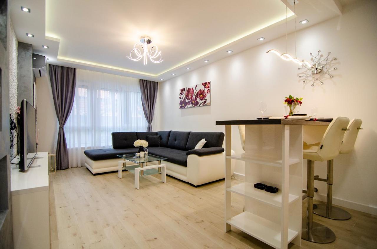 Apartman Mdb Lux Subotica Esterno foto