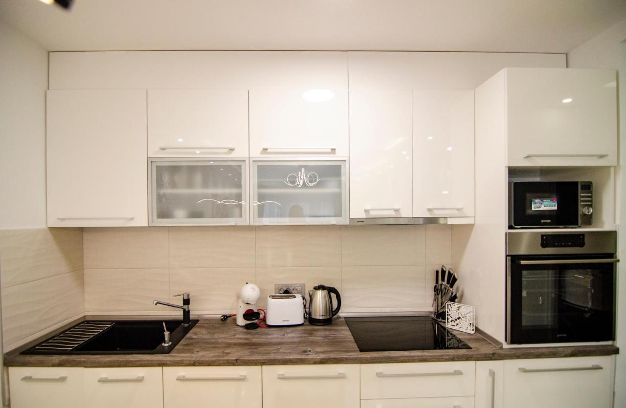 Apartman Mdb Lux Subotica Esterno foto