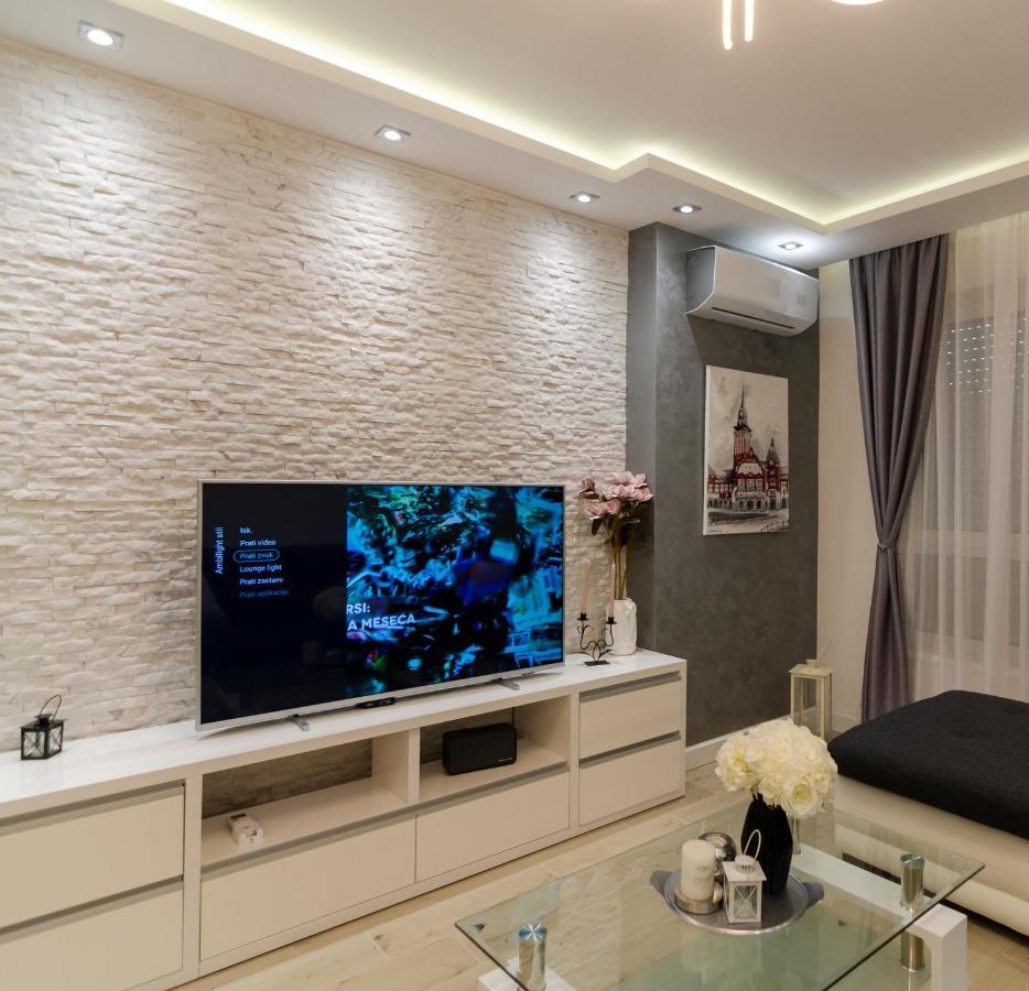 Apartman Mdb Lux Subotica Esterno foto
