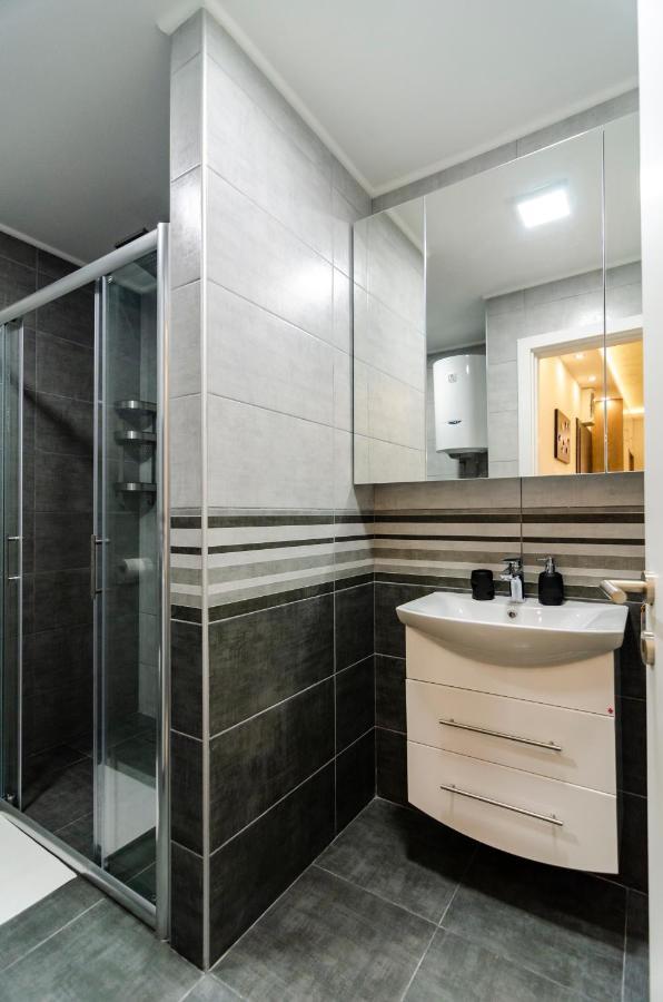 Apartman Mdb Lux Subotica Esterno foto